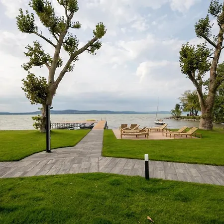 Loulou Apartman - Balatonboglár Exterior photo
