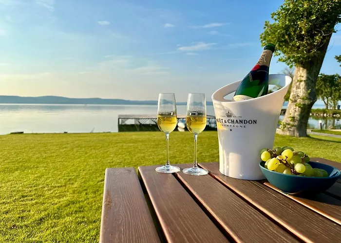 Loulou Apartman - Balatonboglar